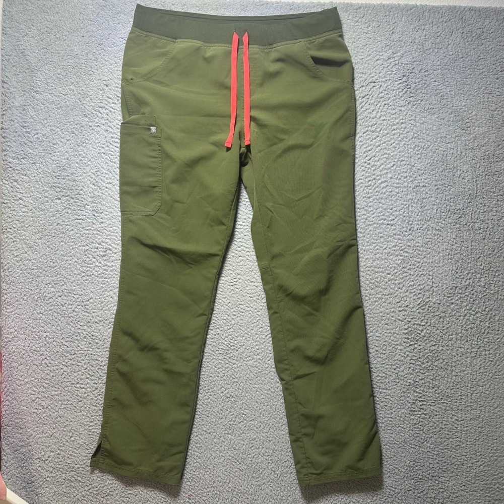 FIGS Women's Kade‎ Cargo Scrub Pants Olive Green Straight Leg Drawstring